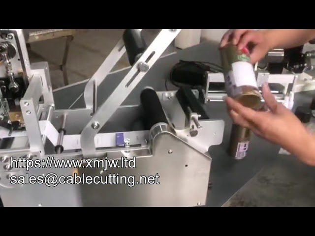 Manual Labelling Machine For Round Bottles