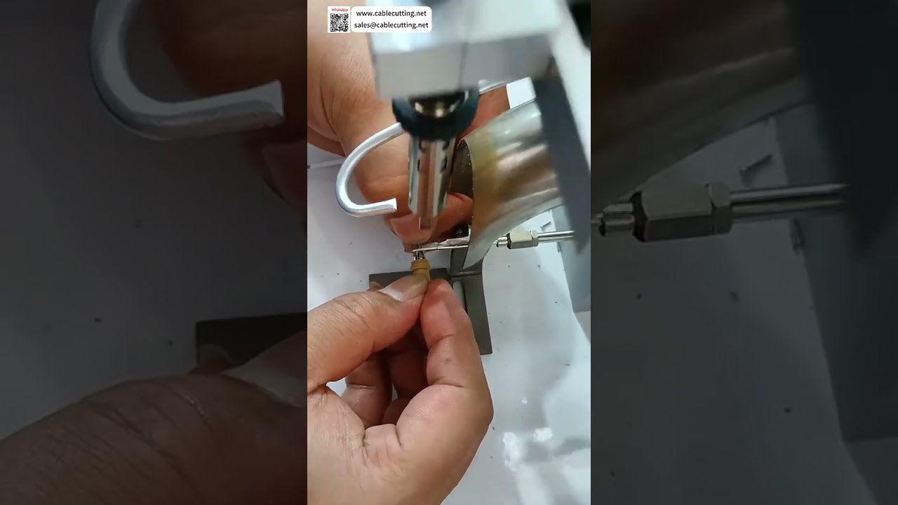 Полуавтоматическая паяльная машина для медицинских изделий — идеальные соединения каждый раз (кратко)