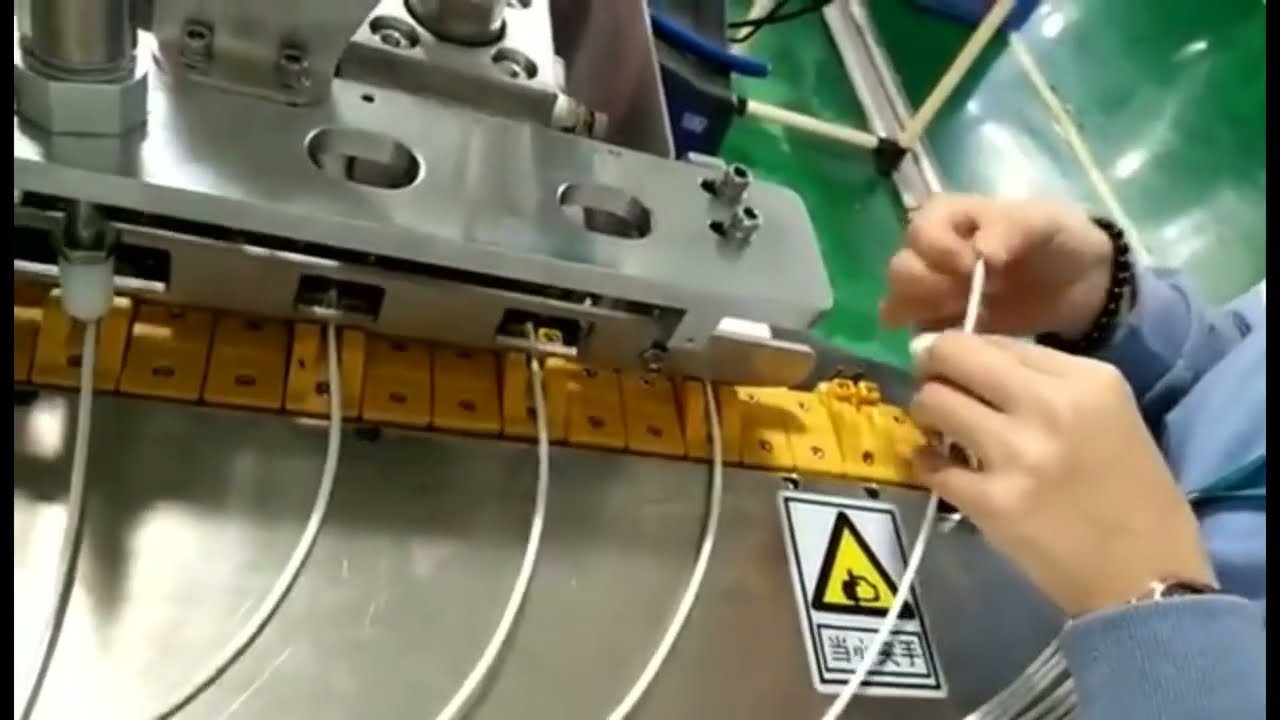 Станок для пайки проводов USB-C и Lightning | Автоматическая сборка кабелей